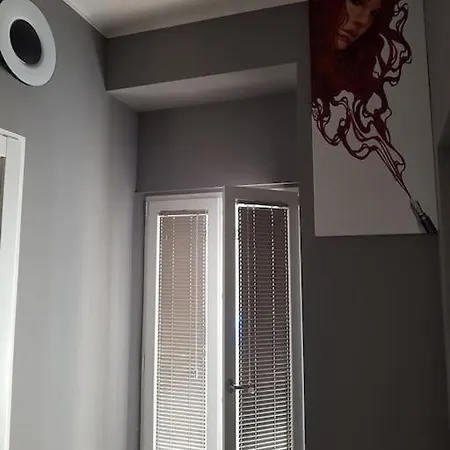 Still Und Stilvoll Im Stadtzentrum * Trieste