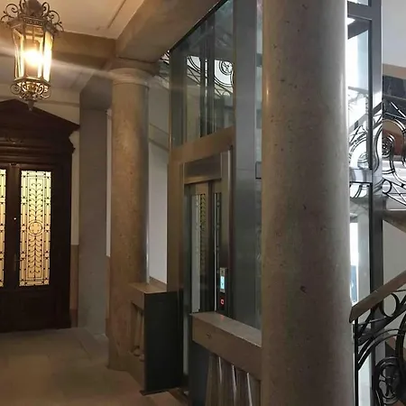 דירה Still Und Stilvoll Im Stadtzentrum טריאסטה